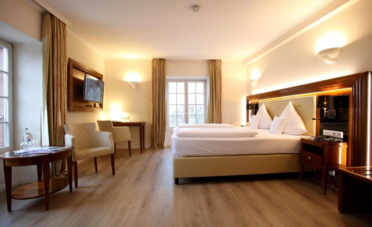 Hotel Schloss Edesheim Luaran gambar
