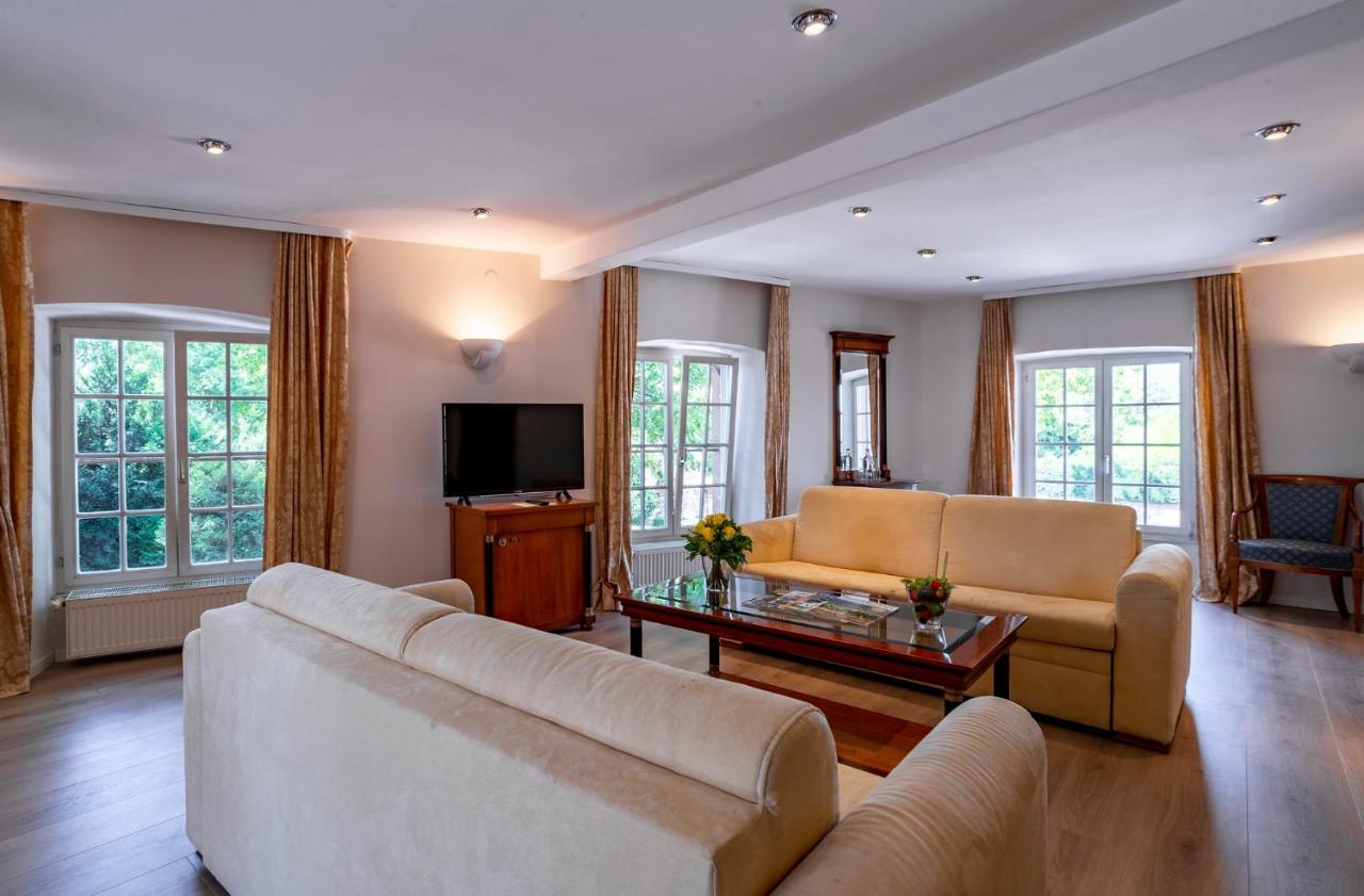 Hotel Schloss Edesheim Luaran gambar