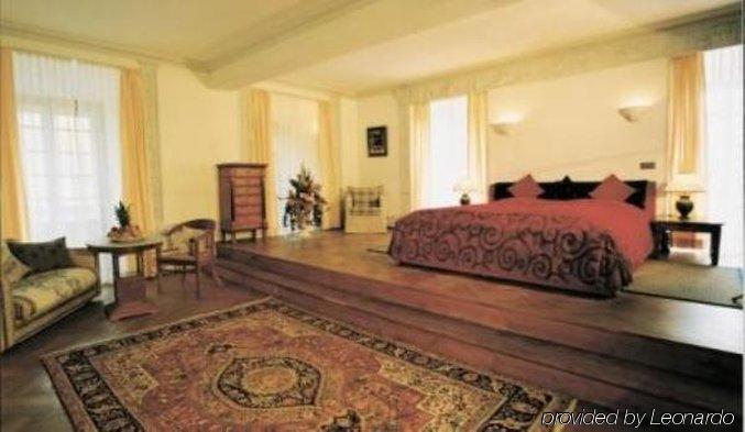 Hotel Schloss Edesheim Bilik gambar