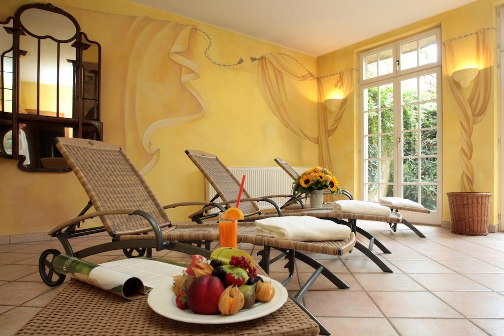 Hotel Schloss Edesheim Luaran gambar