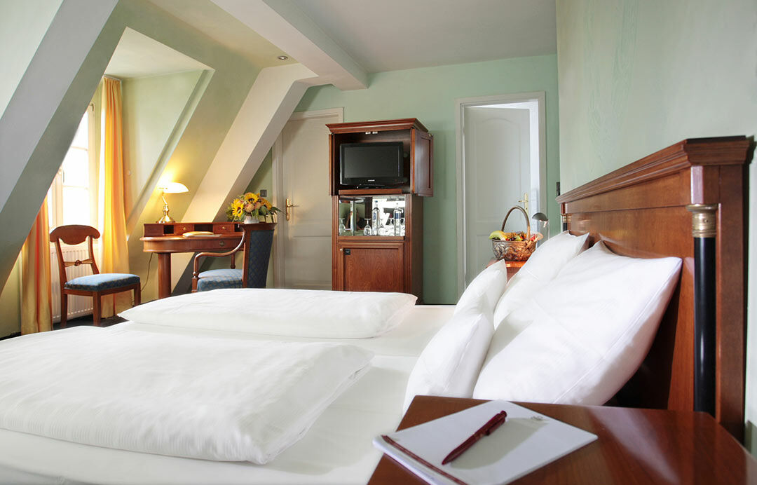Hotel Schloss Edesheim Luaran gambar