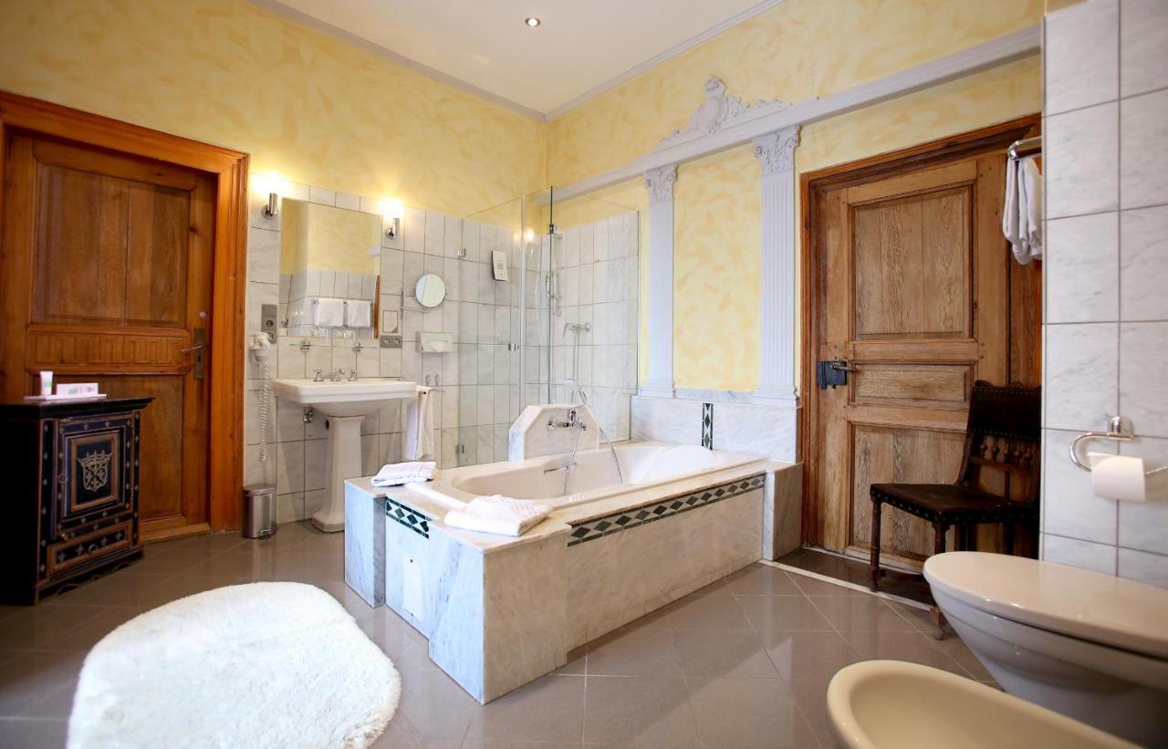 Hotel Schloss Edesheim Luaran gambar